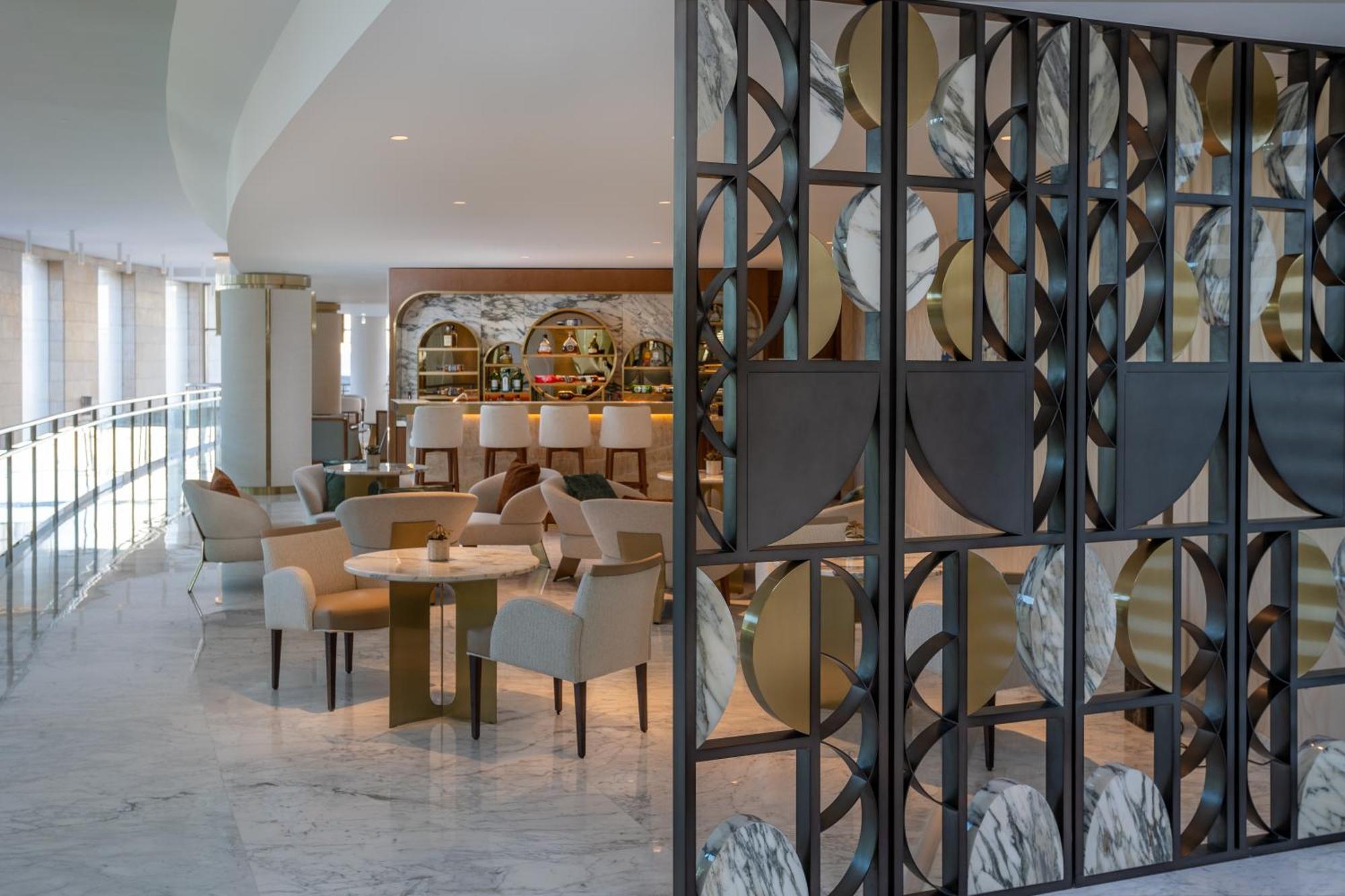 Signia By Hilton 5*