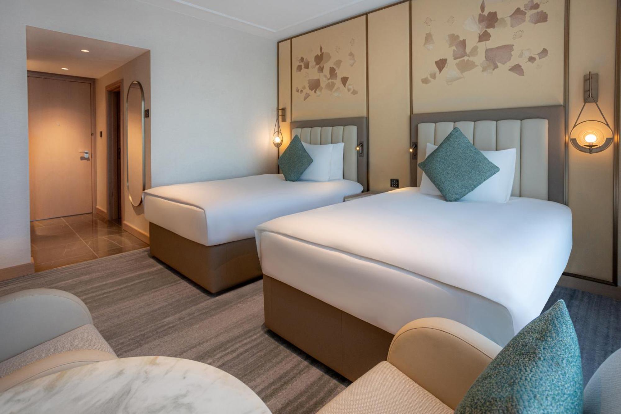Signia By Hilton