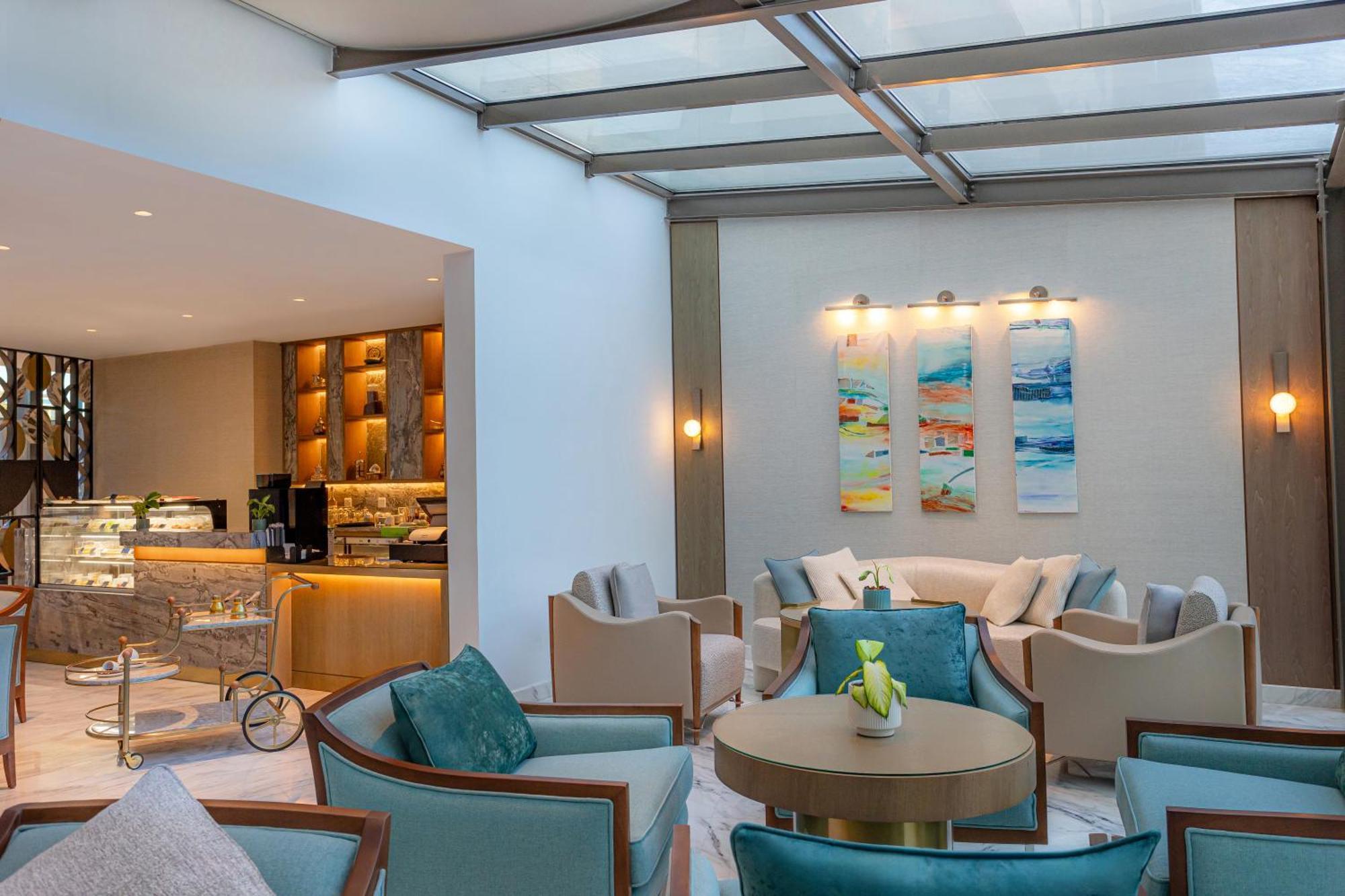 Signia By Hilton 5*
