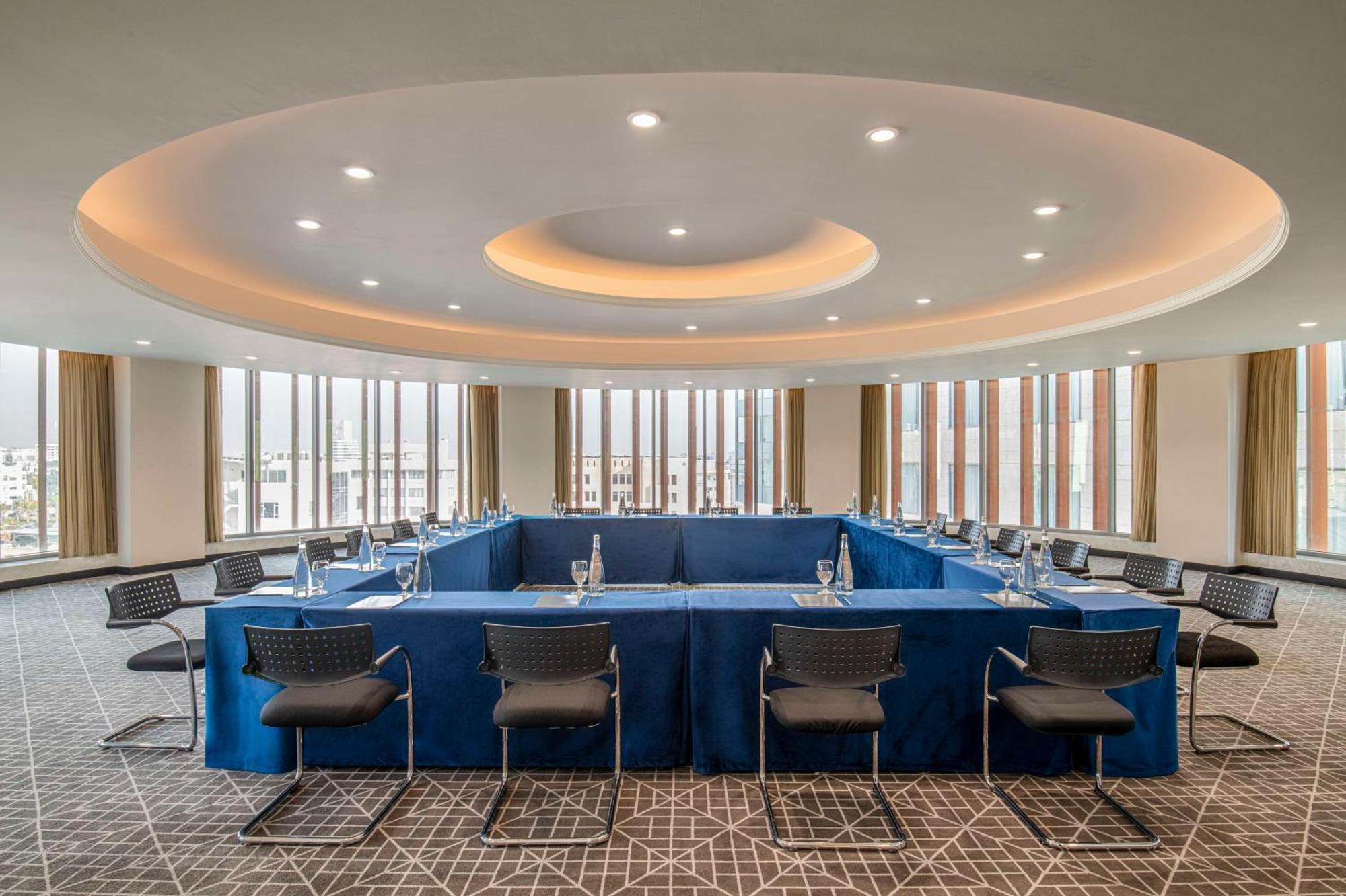 Signia By Hilton 酒店 5*