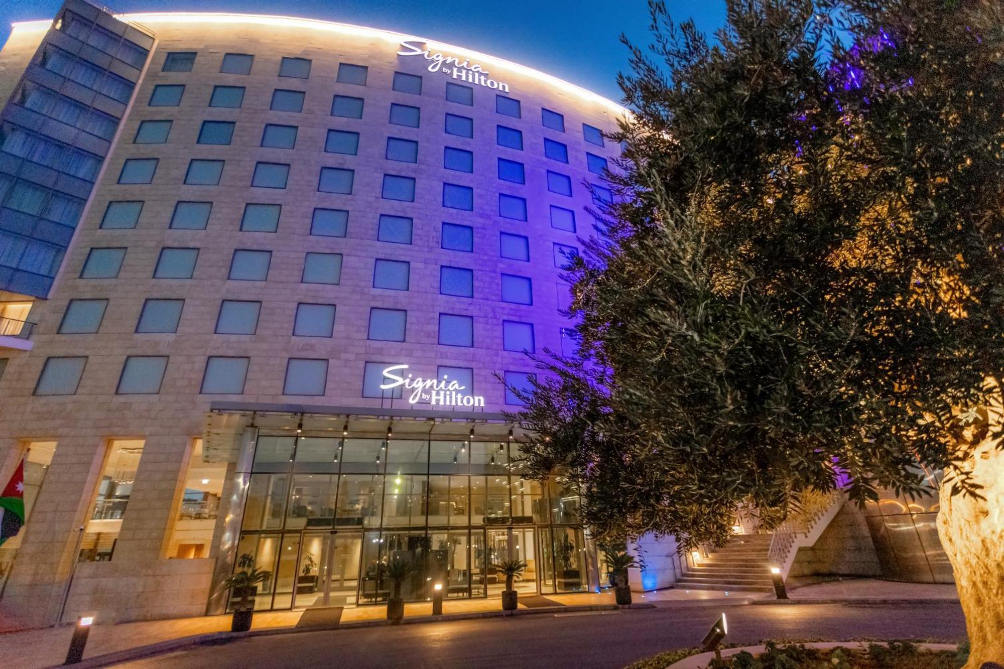 Signia By Hilton 5*